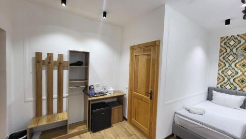 Double or Twin Room with City View