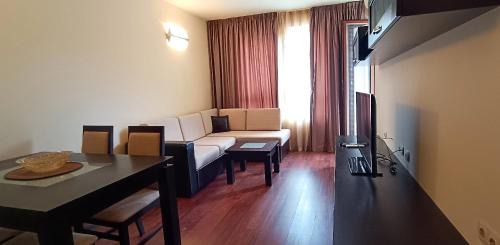 One-Bedroom Apartment with Balcony