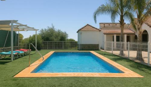 Three-Bedroom Vacation Home 