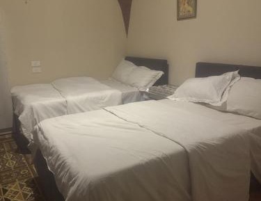 Deluxe Double Room (2 Adults + 1 Child)