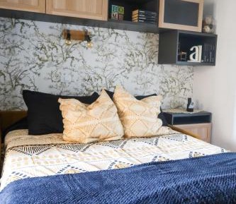 Deluxe Room (1 adult + 1 child)