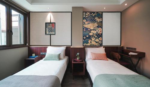 Large Twin Room