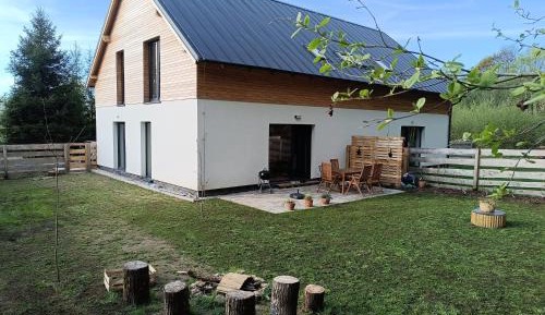 One-Bedroom Apartment with Garden