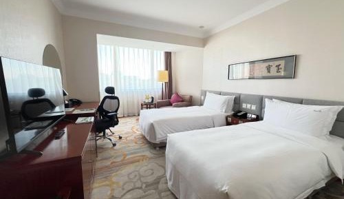High Floor Standard Twin Room