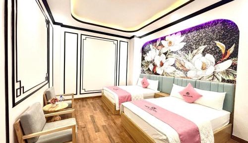 Deluxe King Suite