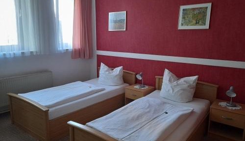 Twin Room with Bathroom