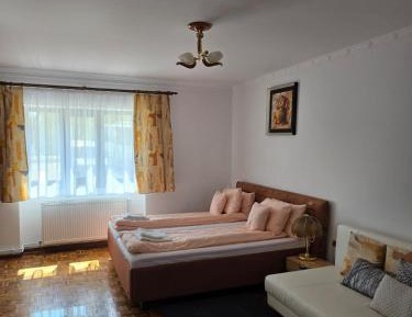 Triple Room with Private Bathroom