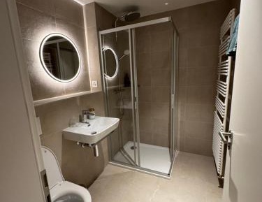 Double or Twin Room with Mountain View