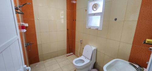 Twin Room with Private Bathroom