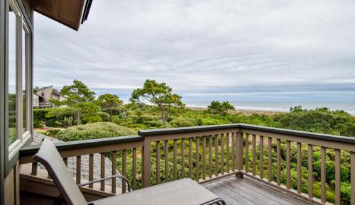 Five-Bedroom Apartment