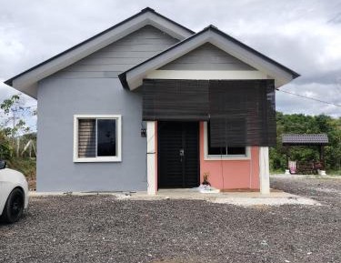 Three-Bedroom Townhouse