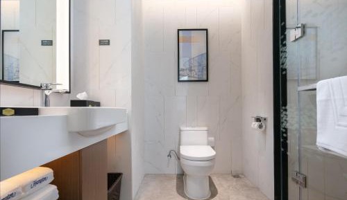Comfort King Room