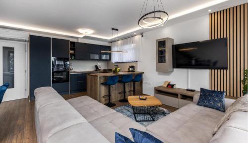 Four-Bedroom Holiday Home