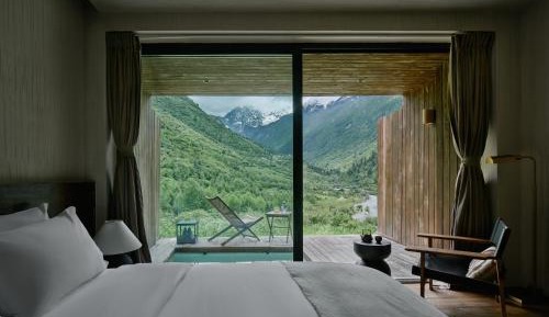 Double Room with Pool View