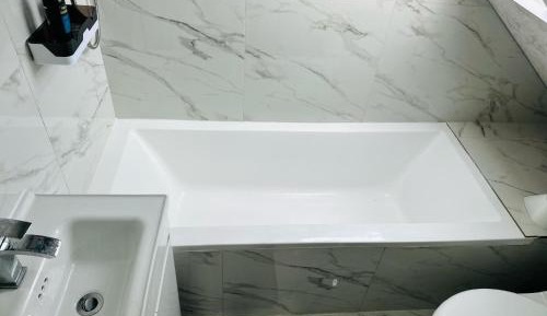 Standard Double Room with Shared Bathroom
