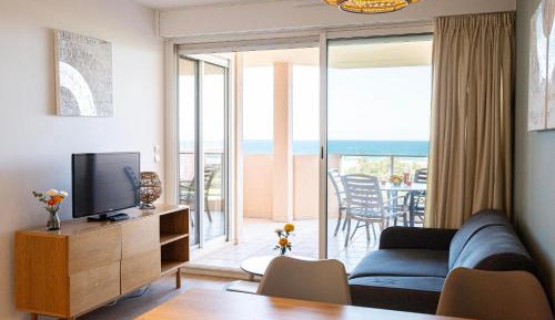 One-Bedroom Apartment with Sea View (4 People)