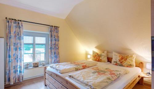 Superior One-Bedroom Apartment with Balcony