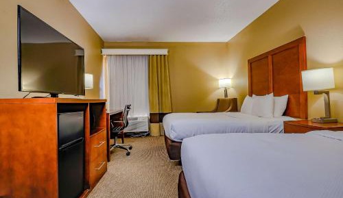 Queen Room with Two Queen Beds - Non-Smoking