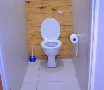 Queen Room with Shared Bathroom