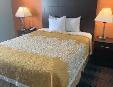 Queen Room - Disability Access