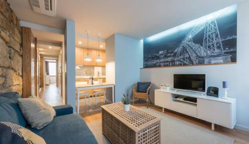 One-Bedroom Apartment with Balcony