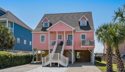 Six-Bedroom Holiday Home