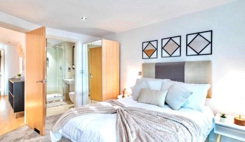 Superior Apartment with Balcony