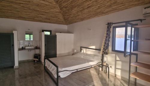 Bungalow with Sea View