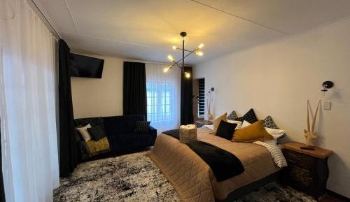 King Room with Spa Bath