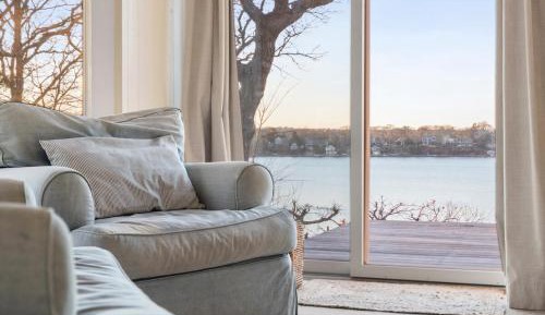 Four-Bedroom Holiday Home