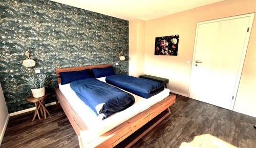 Two-Bedroom Apartment with Shower 