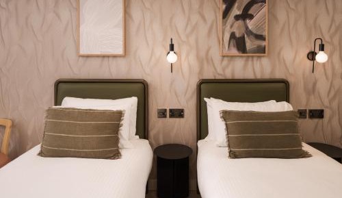 Superior Twin Room *Newly Refurbished*