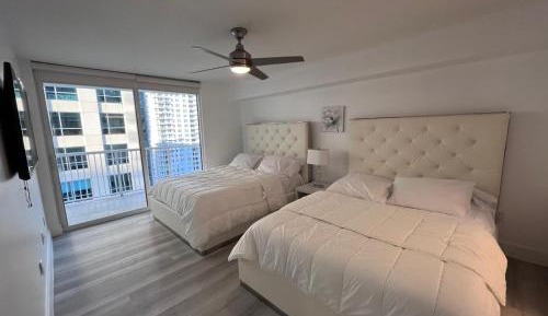Apartment with City View