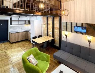 One-Bedroom Deluxe Apartment