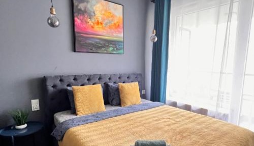 King Studio with Sofa Bed