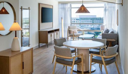 One Bedroom Suite, 1 King Bed, 1 Sofa Bed, Water View