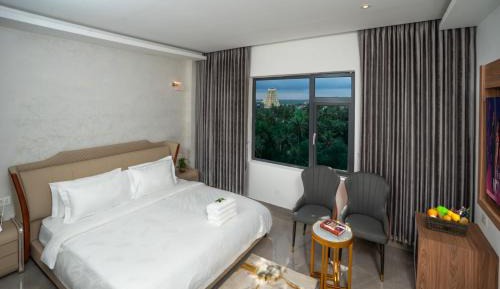 Superior King Room