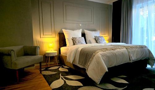 Family Two-Bedroom Apartment with View
