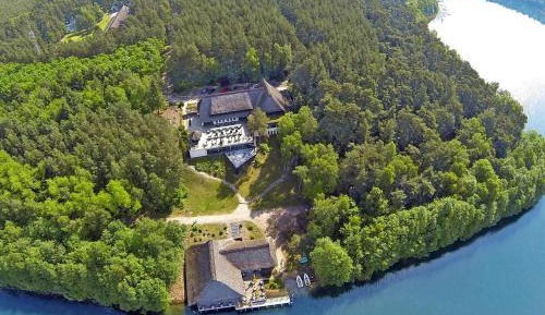 Three-Bedroom Vacation Home 