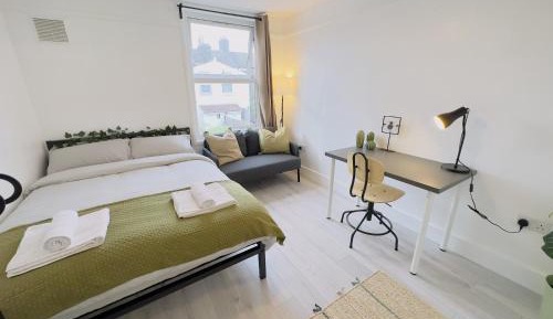 Double Room with Shared Bathroom