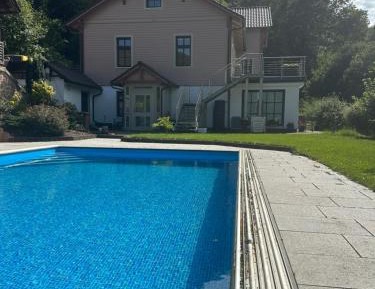 One-Bedroom Apartment with Pool View