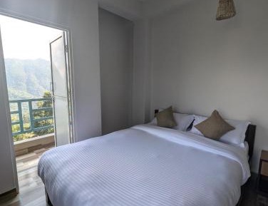 Deluxe King Suite
