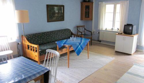 One-Bedroom Holiday Home