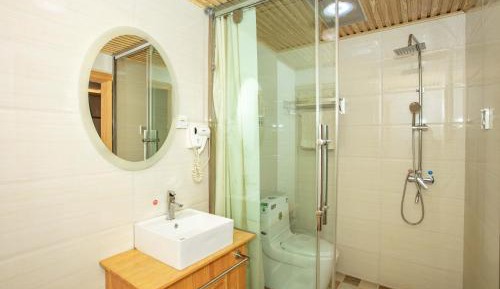 Twin Room with Private Bathroom