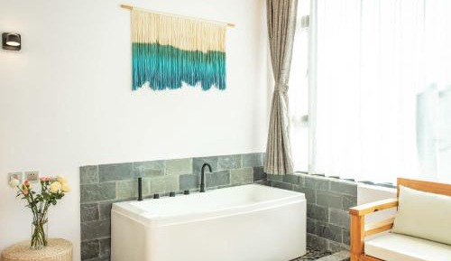 Deluxe Double Room with Bath
