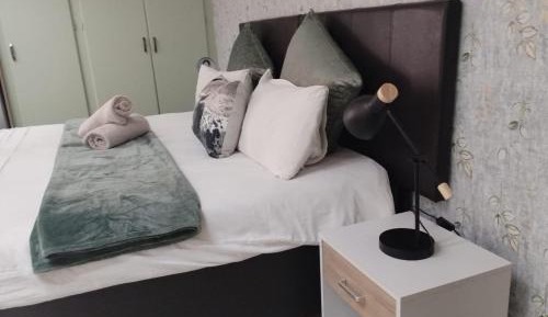 Apartment with Garden View