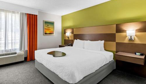 King Room with Bath Tub - Disability Access/Non-Smoking