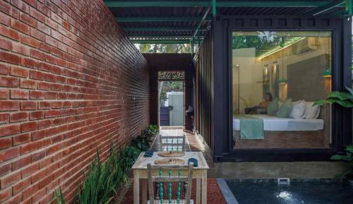 Double Room with Pool View
