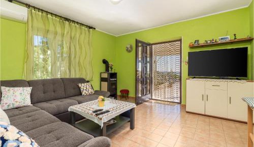 Four-Bedroom Holiday Home