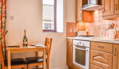 One-Bedroom Holiday Home